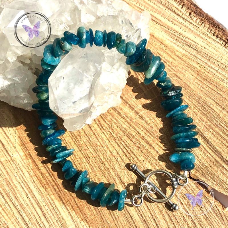 Apatite Chip Healing Bracelet With Silver Toggle Clasp